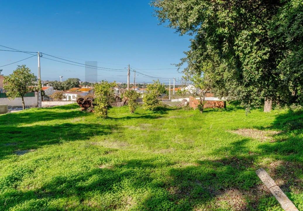Terreno para Venda em Santo Antonio da Charneca Foto 3