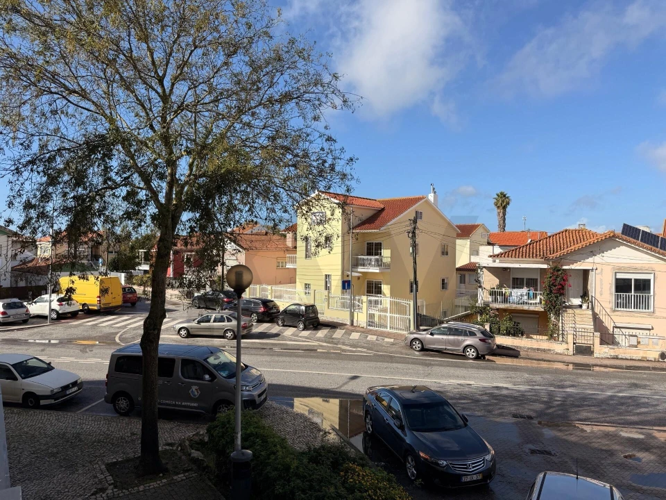 Escritório para Arrendamento em São Domingos de Rana Foto 11