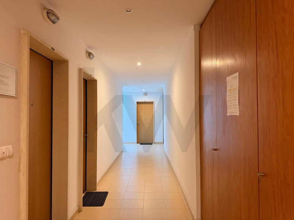 Escritório para Arrendamento em São Domingos de Rana Foto 4