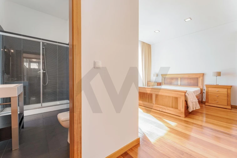 Moradia T3 para Venda em Santa Cruz Foto 39