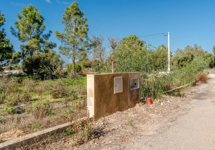 Terreno para Venda em Santo Antonio da Charneca Foto 2