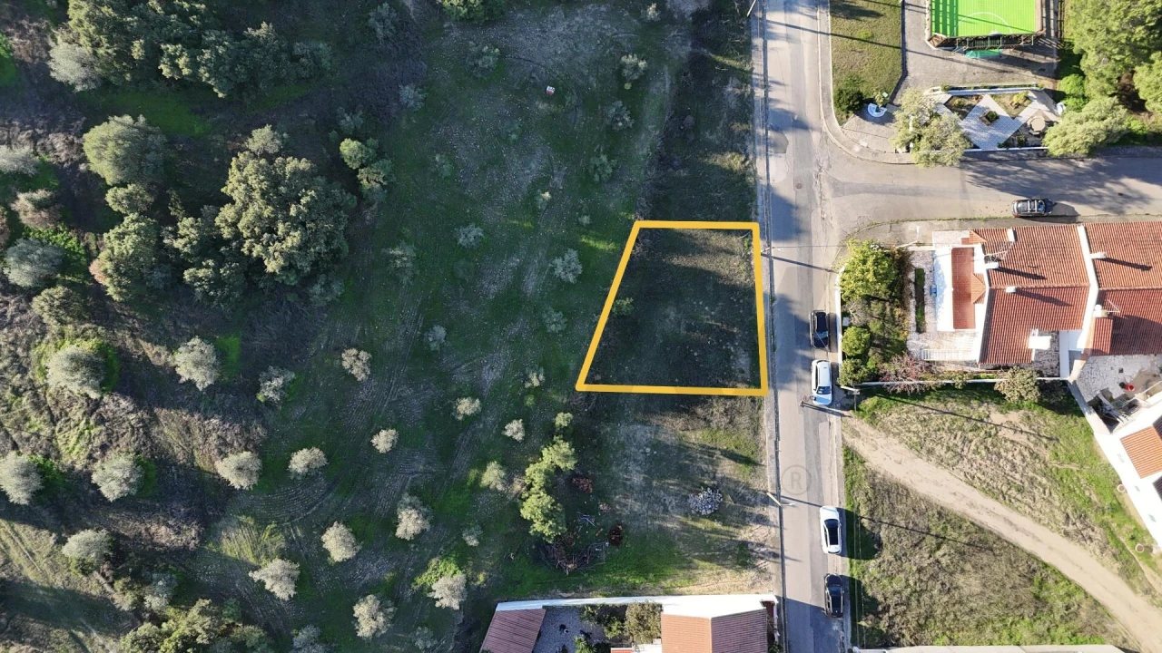 Terreno para Venda em Carregueira Foto 1