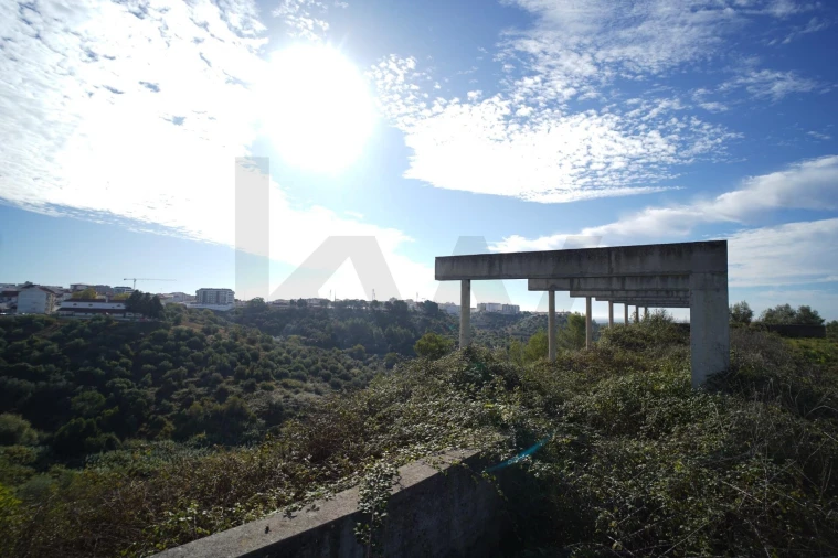 Terreno para Venda em Romeira e Várzea Foto 28