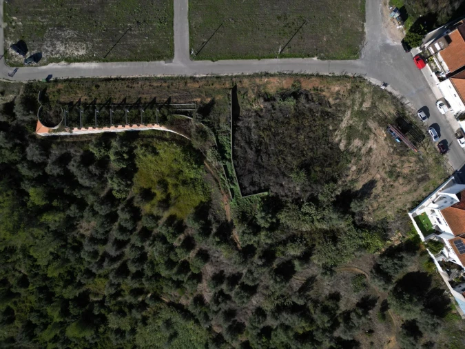 Terreno para Venda em Romeira e Várzea Foto 1