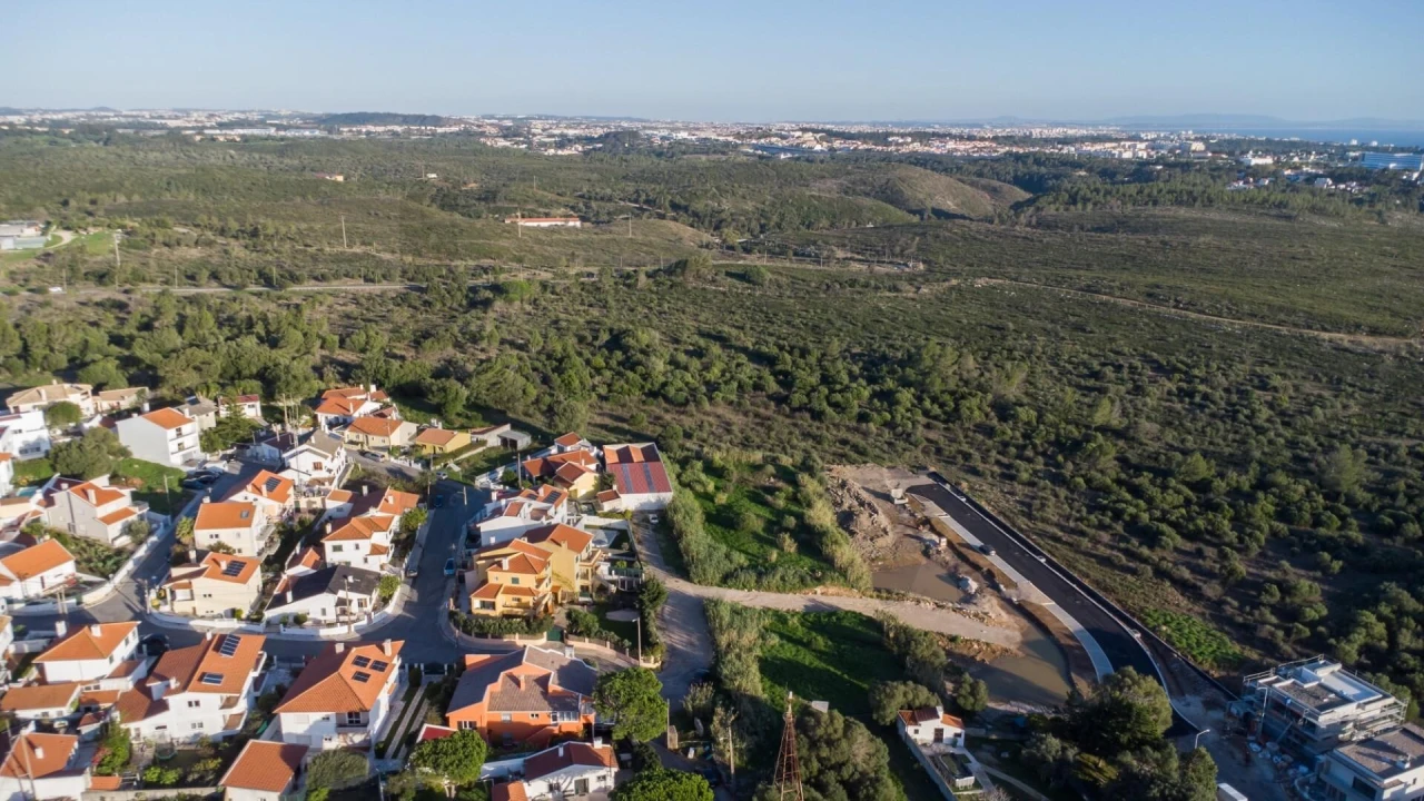 Terreno para Venda em Alcabideche Foto 3