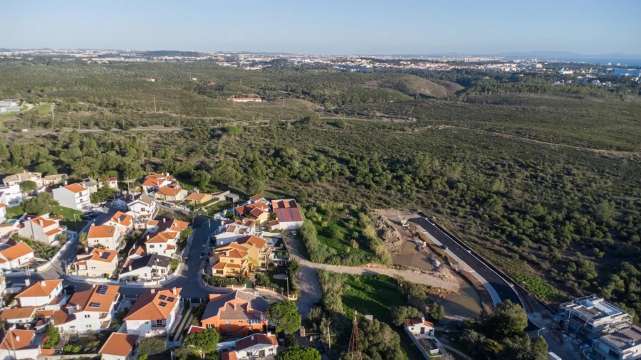 Terreno para Venda em Alcabideche Foto 3