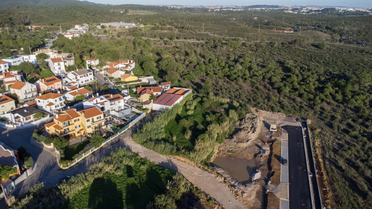 Terreno para Venda em Alcabideche Foto 7