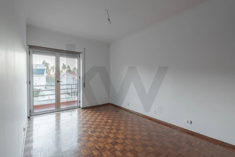 Apartamento T4 para Venda em Lourosa Foto 16