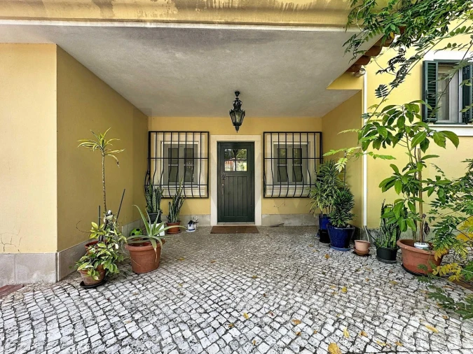 Moradia T4 para Venda em Santo Estêvão Foto 9