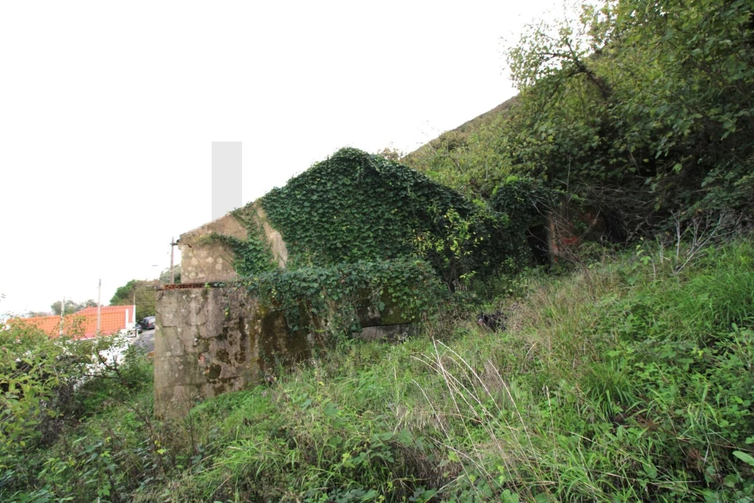 Moradia para Venda em Santo Quintino Foto 24