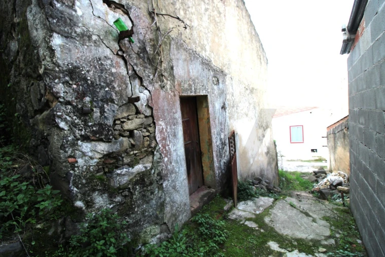 Moradia para Venda em Santo Quintino Foto 17