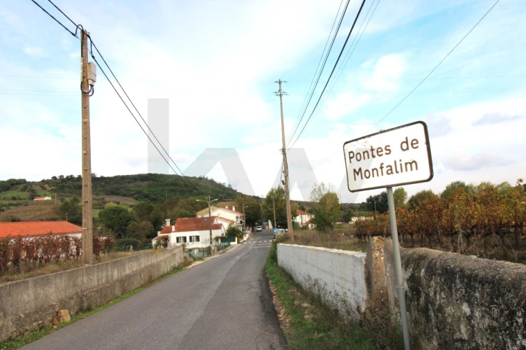 Moradia para Venda em Santo Quintino Foto 25