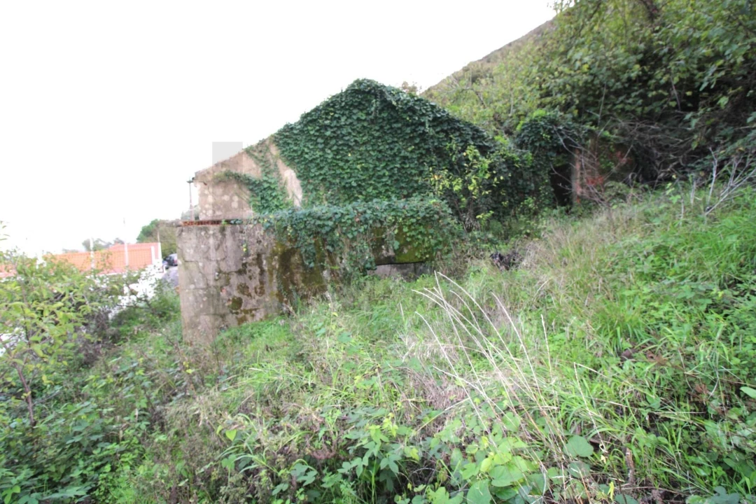 Moradia para Venda em Santo Quintino Foto 26