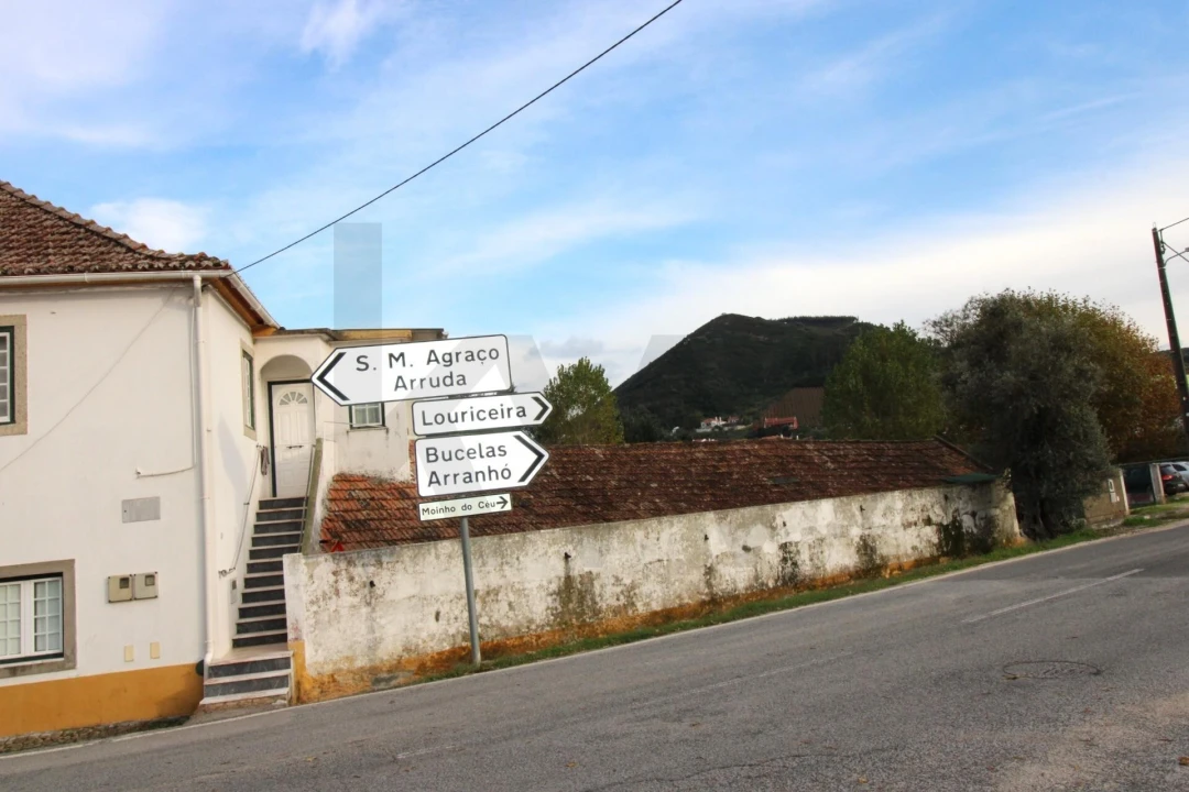 Moradia para Venda em Santo Quintino Foto 39