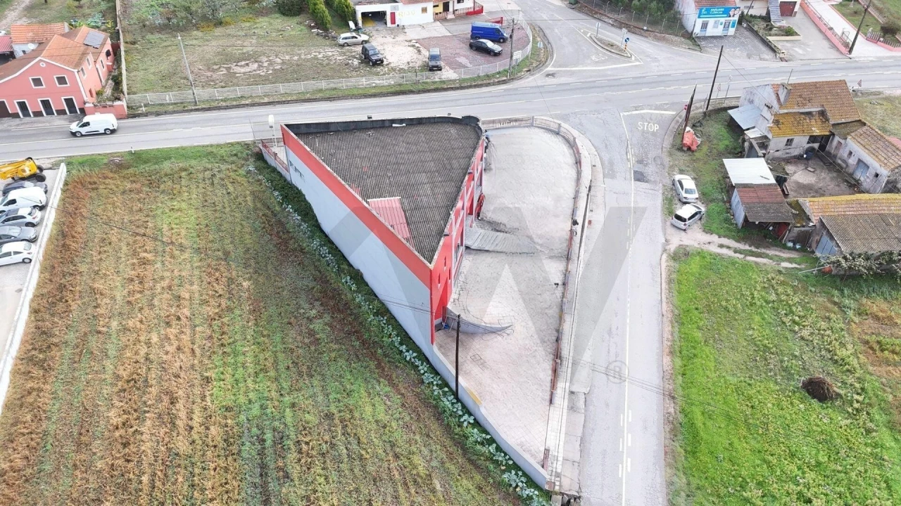 Negócio para Venda em Carriço Foto 4