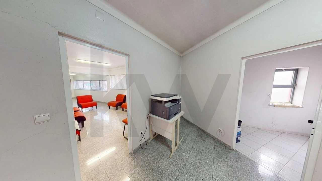 Negócio para Venda em Carriço Foto 12