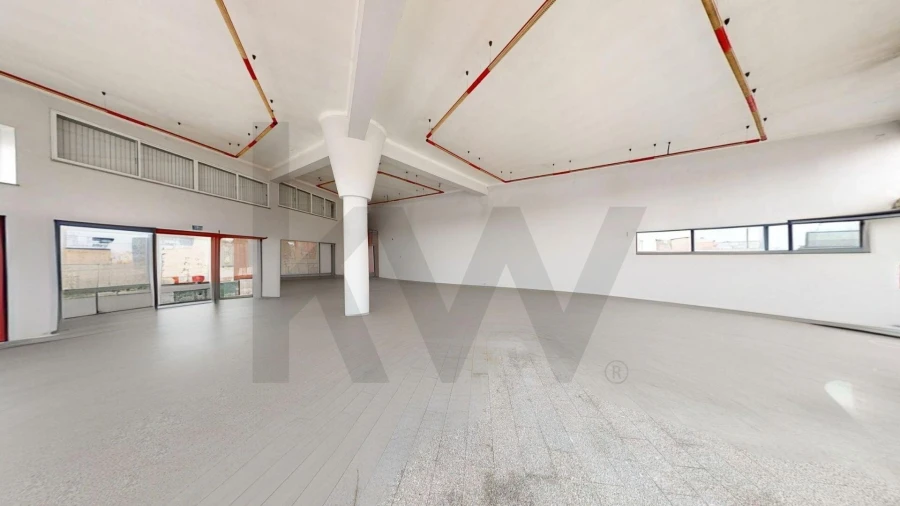 Negócio para Venda em Carriço Foto 7