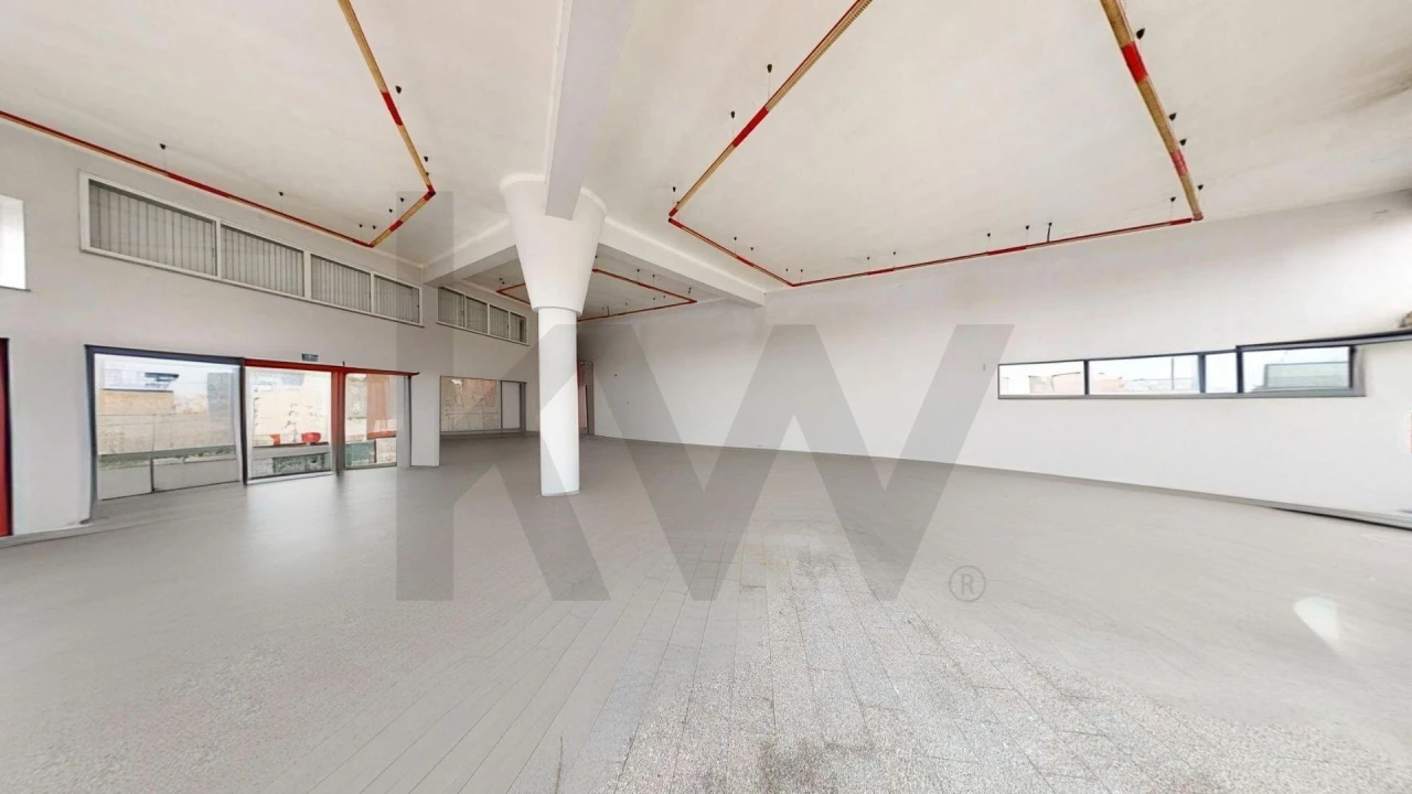 Negócio para Venda em Carriço Foto 7