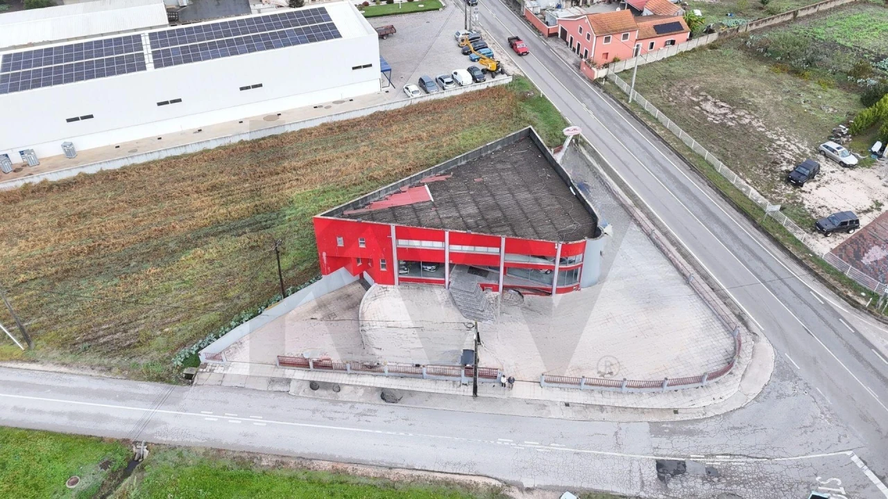 Negócio para Venda em Carriço Foto 18