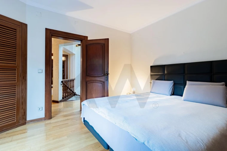 Moradia T4 para Venda em São João da Madeira Foto 24