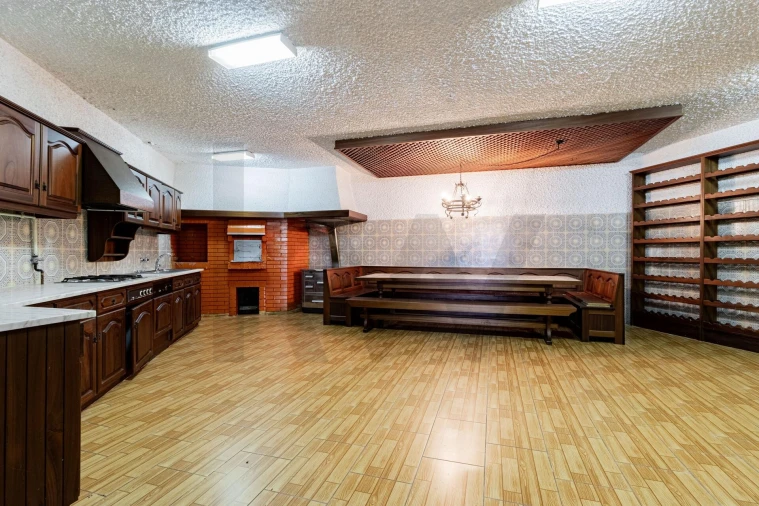 Moradia T4 para Venda em São João da Madeira Foto 38