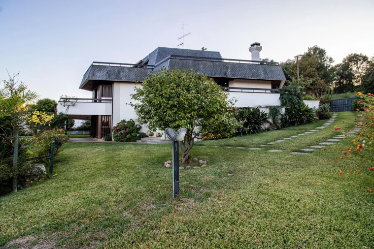 Moradia T4 para Venda em São João da Madeira Foto 4