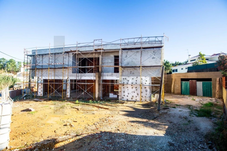 Moradia T4 para Venda em Ericeira Foto 12