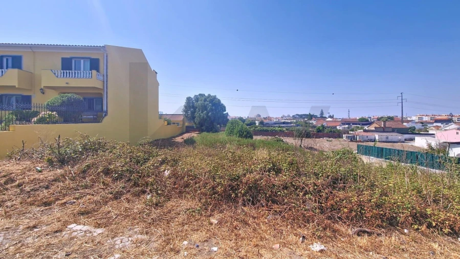 Terreno para Venda em Algueirão-Mem Martins Foto 2