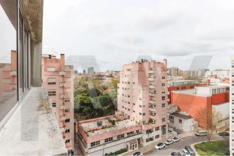 Apartamento T4 para Arrendamento em Alvalade Foto 23