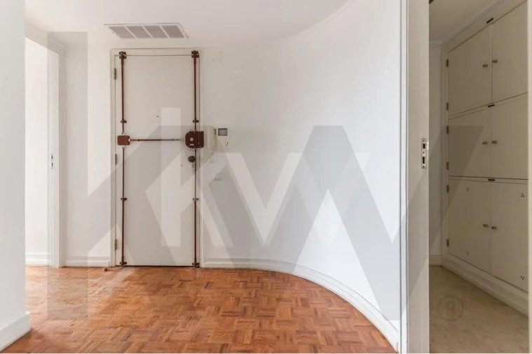 Apartamento T4 para Arrendamento em Alvalade Foto 36