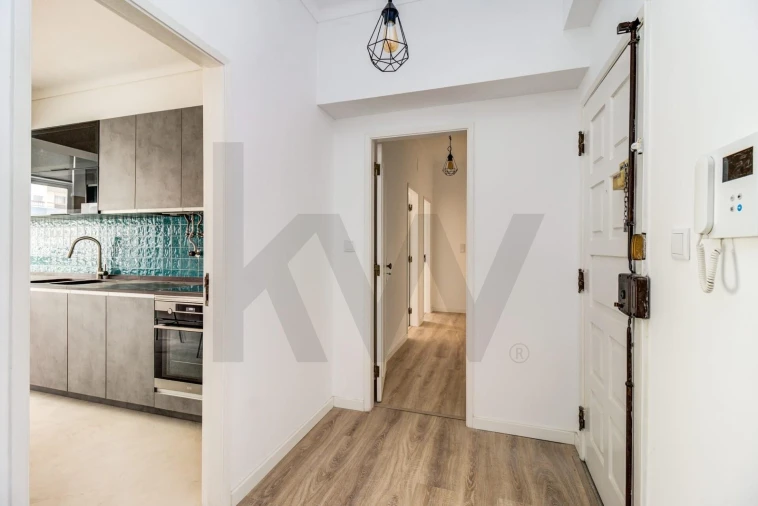 Apartamento T2 para Arrendamento em Carnaxide e Queijas Foto 14