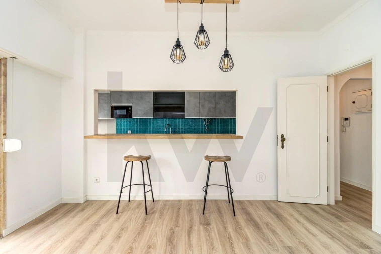 Apartamento T2 para Arrendamento em Carnaxide e Queijas Foto 5