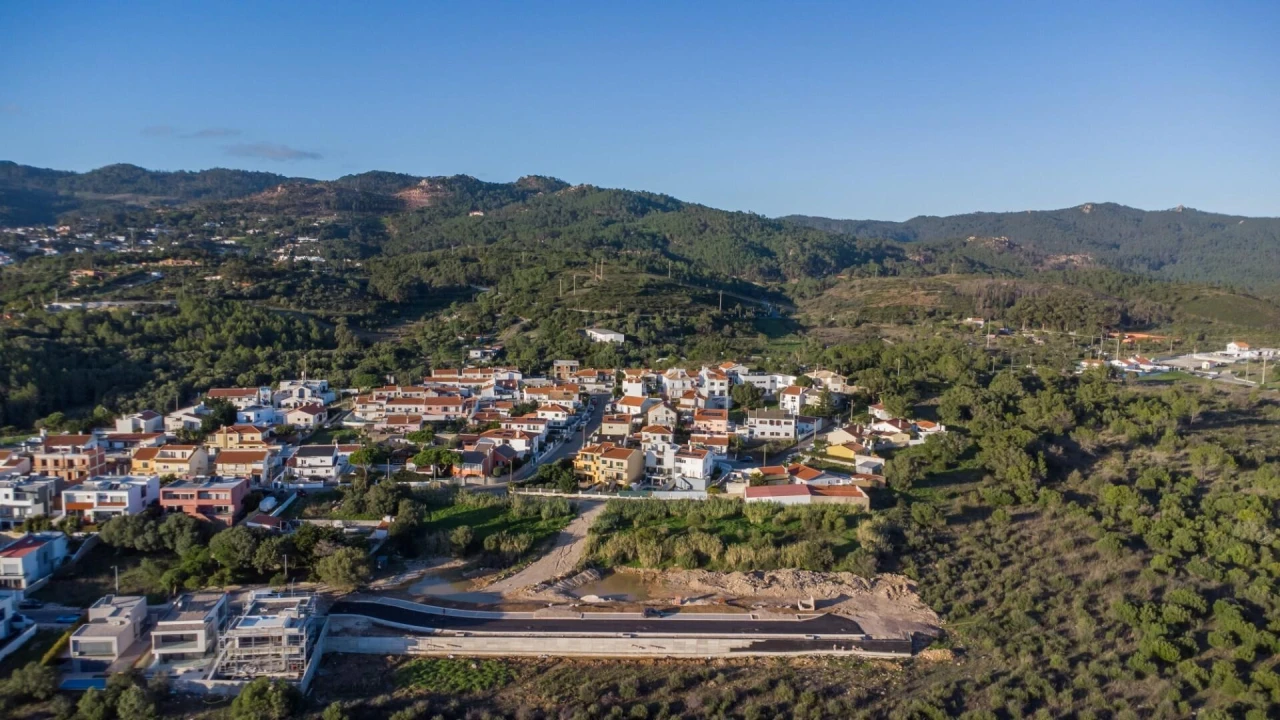Terreno para Venda em Alcabideche Foto 15