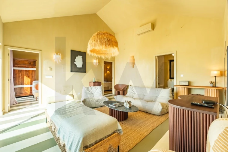 Moradia T2 para Venda em Funchal (Santa Maria Maior) Foto 8