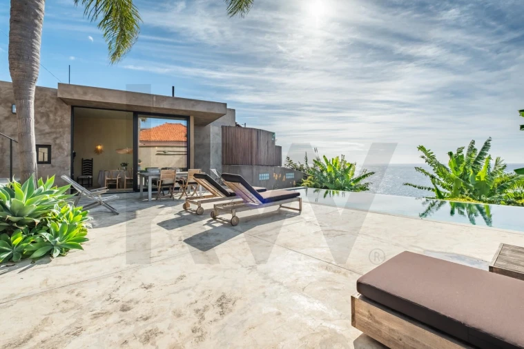 Moradia T2 para Venda em Funchal (Santa Maria Maior) Foto 4