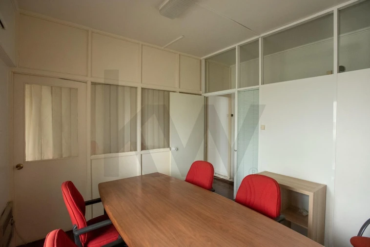 Escritório para Arrendamento em Arroios Foto 3