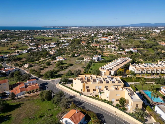 Moradia T2 para Venda em Albufeira e Olhos de Água Foto 40