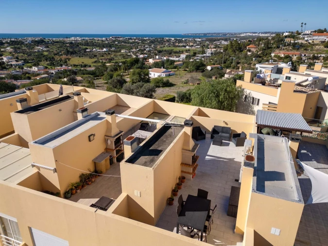 Moradia T2 para Venda em Albufeira e Olhos de Água Foto 32