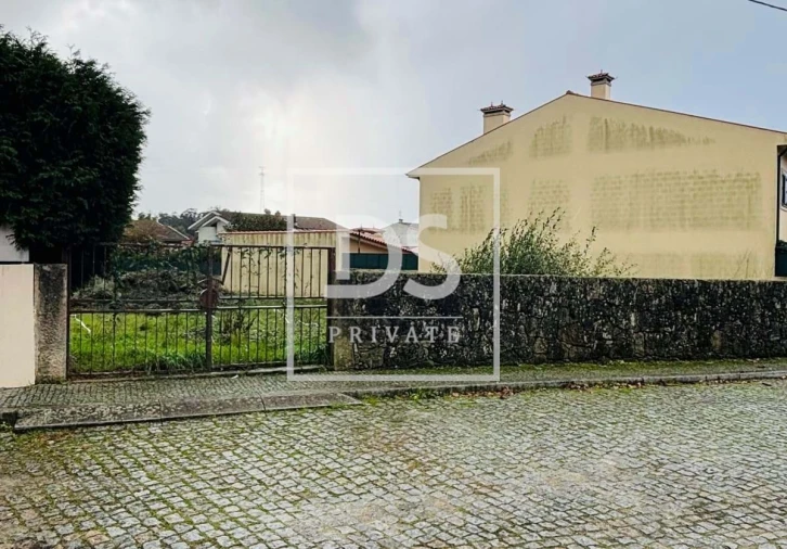 Terreno para Venda em Folgosa Foto 4