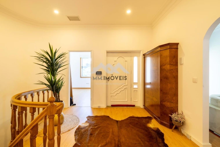 Moradia T5 para Venda em Gondomar (São Cosme), Valbom e Jovim Foto 52