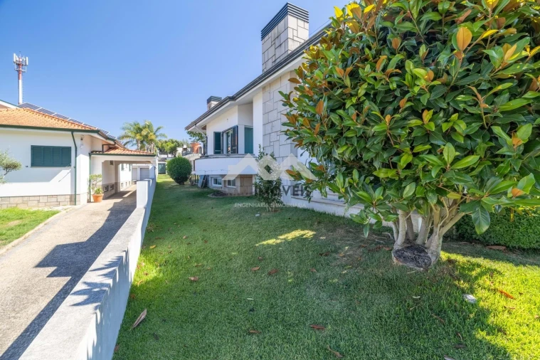 Moradia T5 para Venda em Gondomar (São Cosme), Valbom e Jovim Foto 68