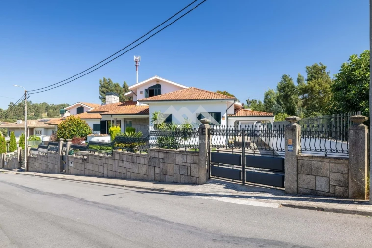 Moradia T5 para Venda em Gondomar (São Cosme), Valbom e Jovim Foto 69