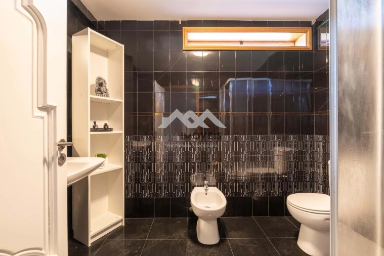 Moradia T5 para Venda em Gondomar (São Cosme), Valbom e Jovim Foto 47