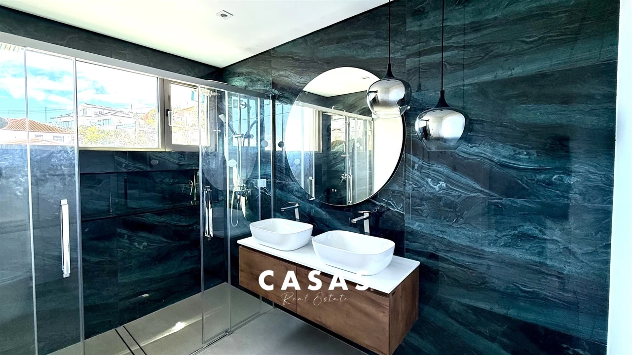 Moradia T3 para Venda em Santa Cruz Foto 22