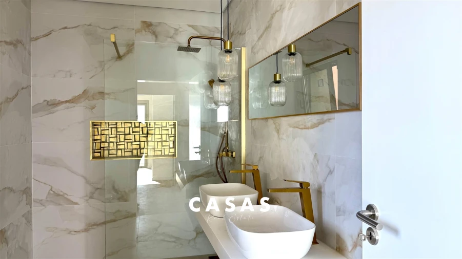 Moradia T3 para Venda em Santa Cruz Foto 20