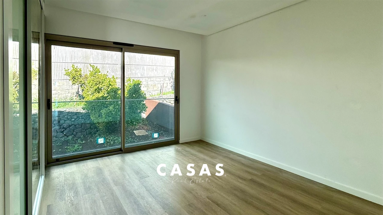 Moradia T3 para Venda em Santa Cruz Foto 25