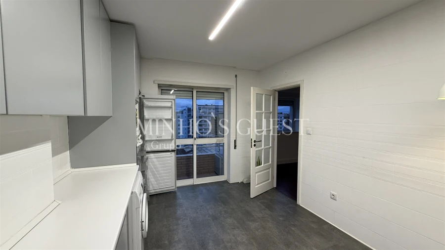 Apartamento T3 para Arrendamento em São Vitor (Braga) Foto 5