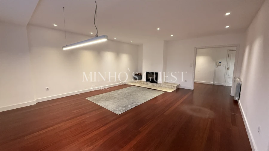 Apartamento T3 para Arrendamento em São Vitor (Braga) Foto 4