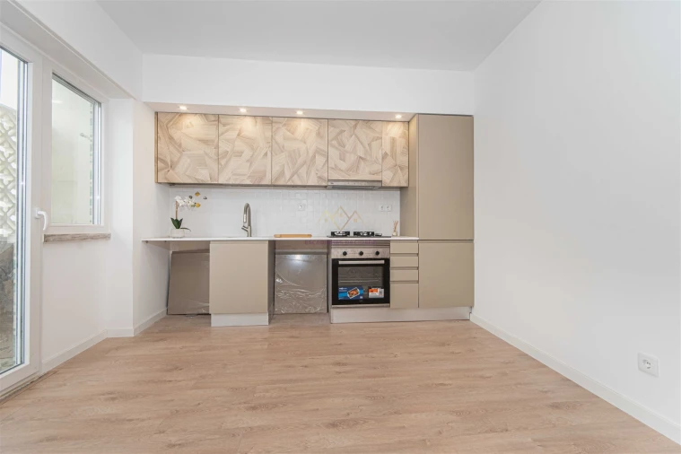 Apartamento T2 para Venda em Almada, Cova da Piedade, Pragal e Cacilhas Foto 3