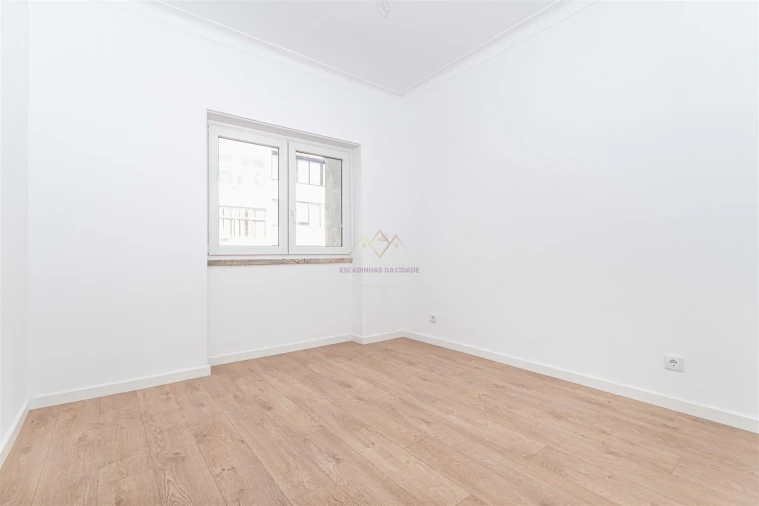 Apartamento T2 para Venda em Almada, Cova da Piedade, Pragal e Cacilhas Foto 14